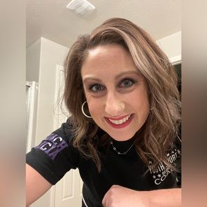 Meet your Posher, Alicia